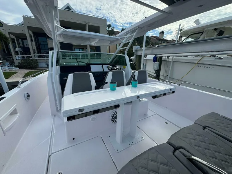 Slide: The Image of Axopar 37 Sun Top 2025 - 5282801