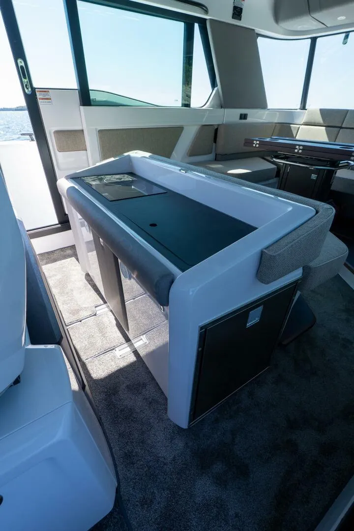 Slide: The Image of Axopar Cross Cabin 2025 - 5584143