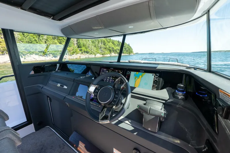 Slide: The Image of Axopar Cross Cabin 2025 - 5584147