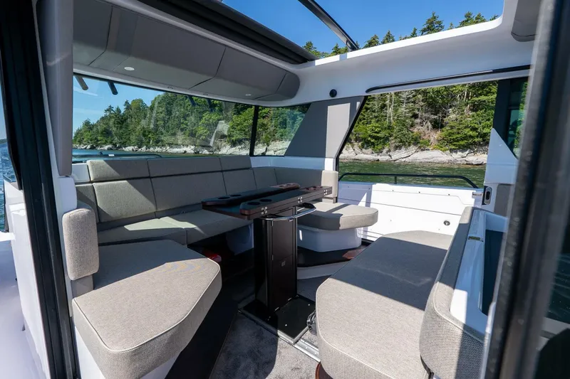 Slide: The Image of Axopar Cross Cabin 2025 - 5584156