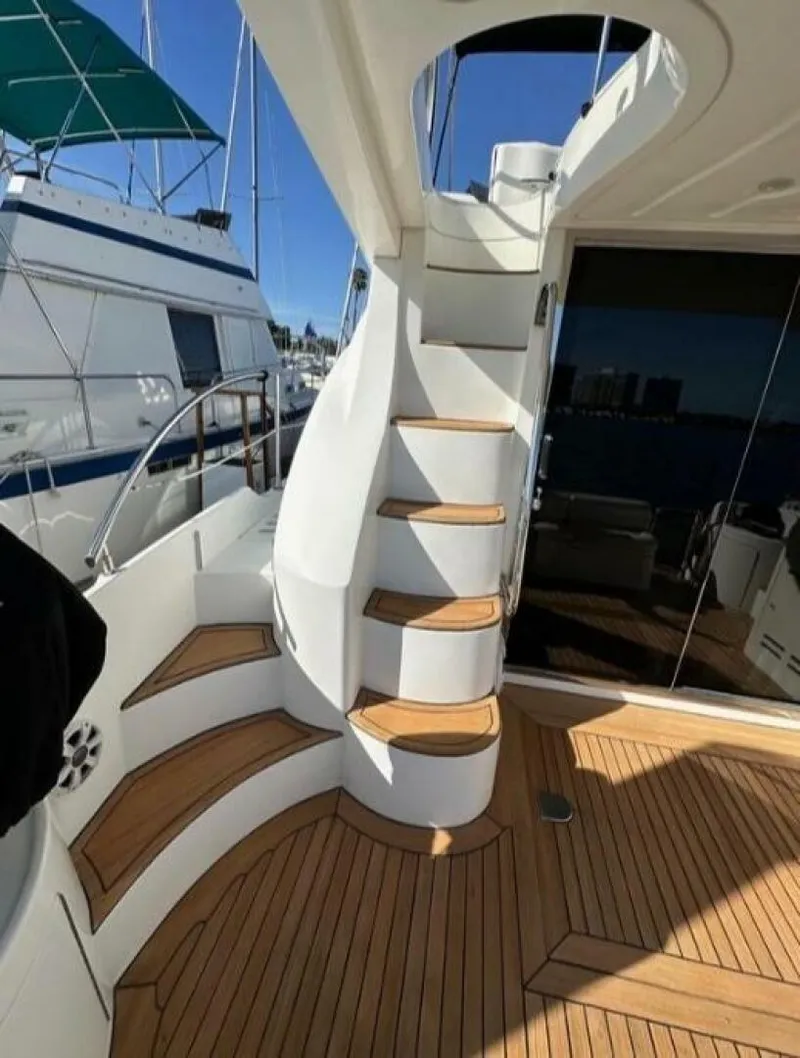 Slide: The Image of Azimut 42 2001 - 5283986