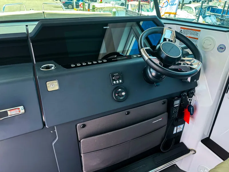 Slide: The Image of Axopar 37XC CROSS CABIN 2023 - 5284181