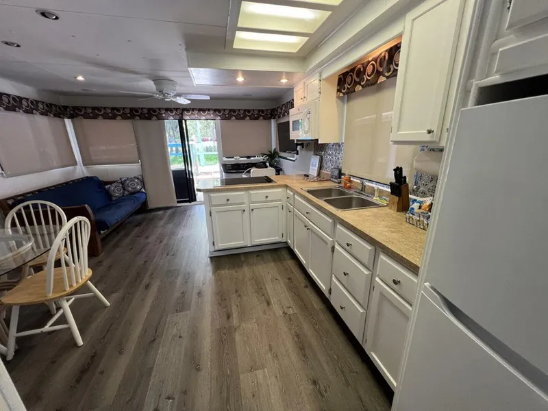 Slide: The Image of Horizon 4614 1997 - 5284223