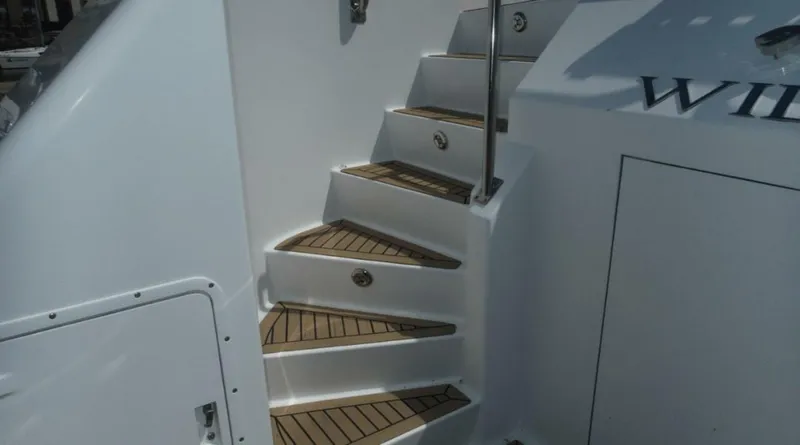 Slide: The Image of Custom New York Yachts 1991 - 5285112