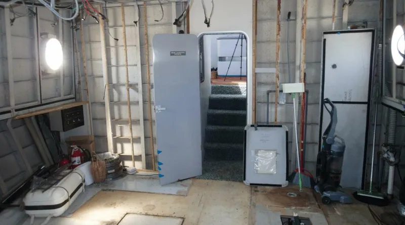 Slide: The Image of Custom New York Yachts 1991 - 5285147