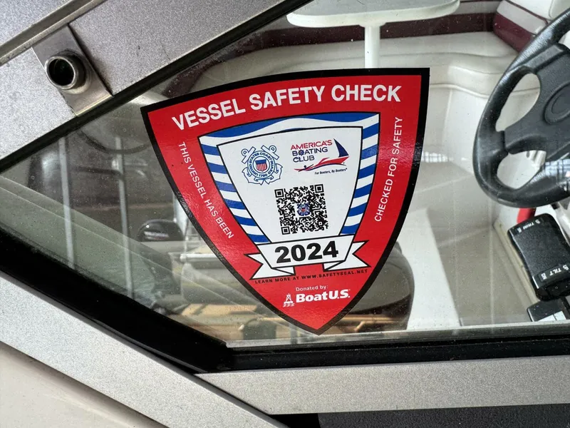 Slide: The Image of Chaparral Signature 27 Cabin Cruiser 1994 - 5285671