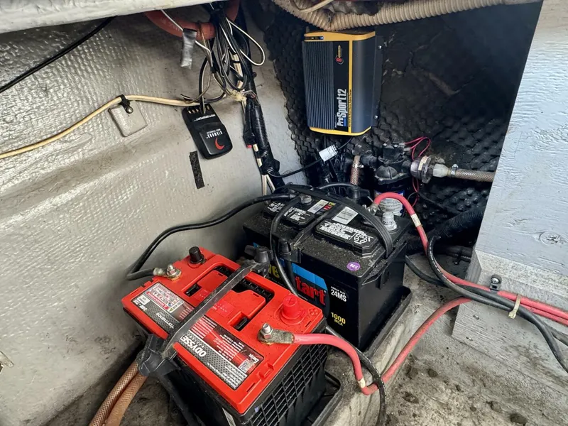 Slide: The Image of Chaparral Signature 27 Cabin Cruiser 1994 - 5285493