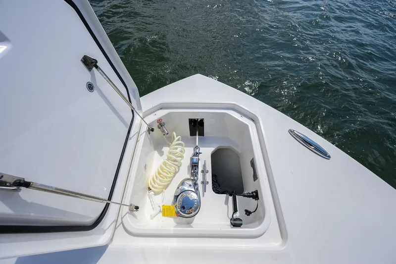 Slide: The Image of Regulator Marine 37 2024 - 5286813