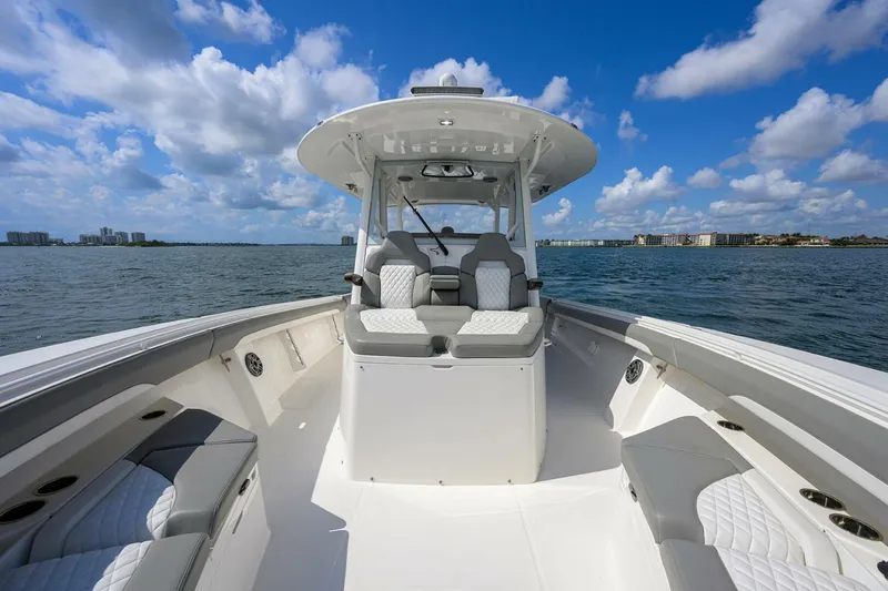 Slide: The Image of Regulator Marine 37 2024 - 5286815