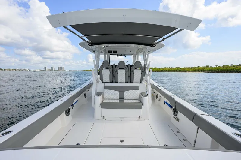 Slide: The Image of Regulator Marine 37 2024 - 5286835