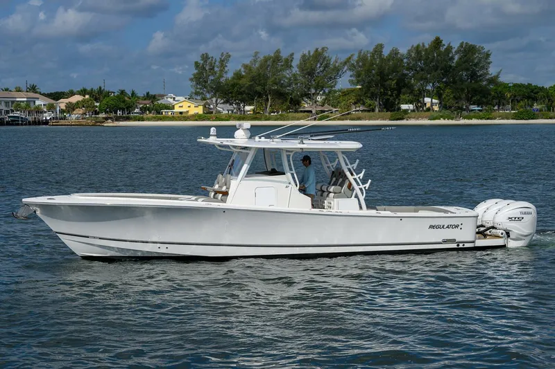 Slide: The Image of Regulator Marine 37 2024 - 5286806