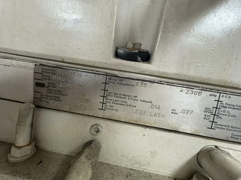 Slide: The Image of 2005 Luhrs 41 Convertible "Rabbit Hole" - 5288054