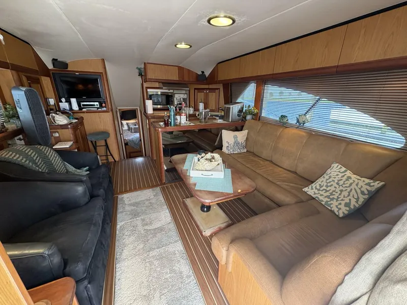 Slide: The Image of 2005 Luhrs 41 Convertible "Rabbit Hole" - 5288064