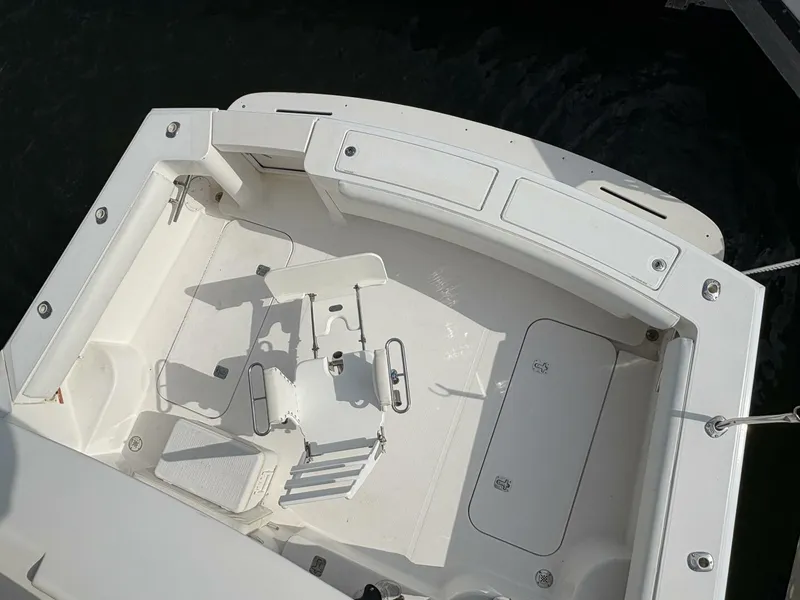 Slide: The Image of 2005 Luhrs 41 Convertible "Rabbit Hole" - 5288068