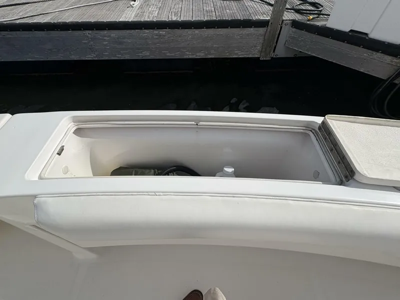 Slide: The Image of 2005 Luhrs 41 Convertible "Rabbit Hole" - 5288081