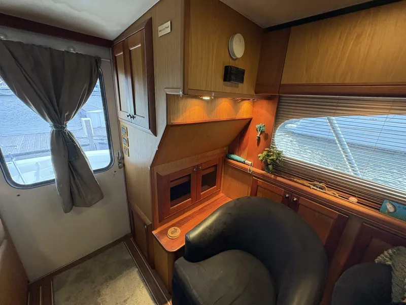 Slide: The Image of 2005 Luhrs 41 Convertible "Rabbit Hole" - 5287975