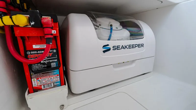 Slide: The Image of Valhalla Boatworks V-29 Hybrid 2025 - 5288273