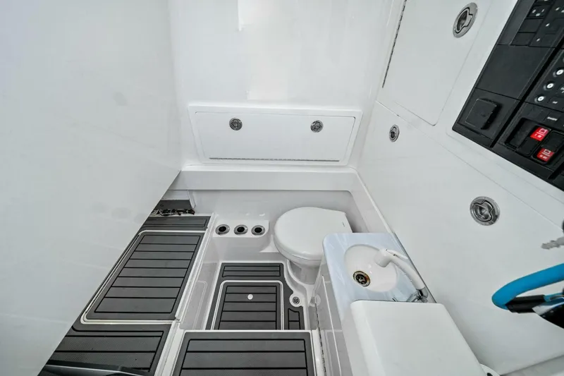 Slide: The Image of 2021 Valhalla Boatworks V-33 LILY - 5291785