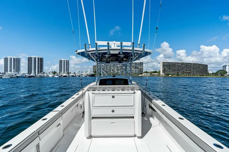 Slide: The Image of 2021 Valhalla Boatworks V-33 LILY - 5291741