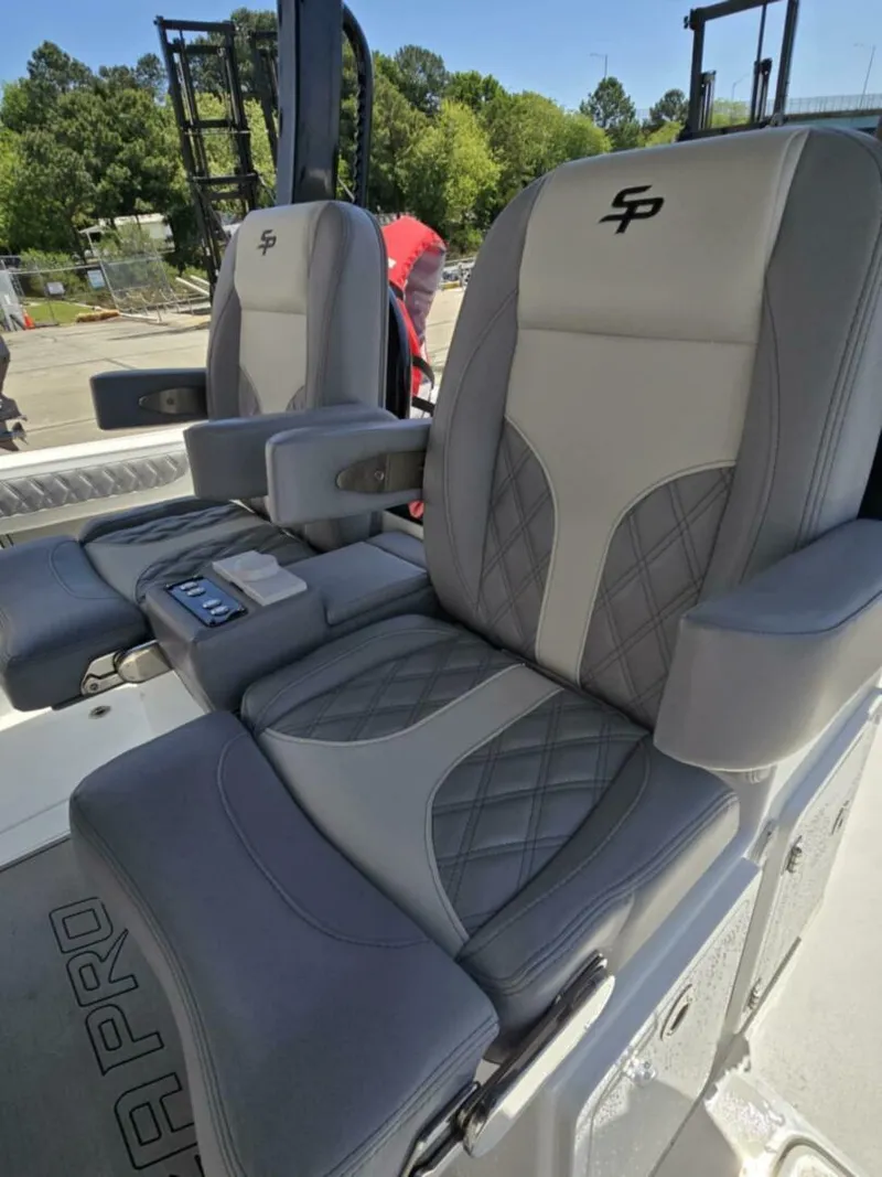 Slide: The Image of Sea Pro 32 DLX Offshore 2023 - 5288885