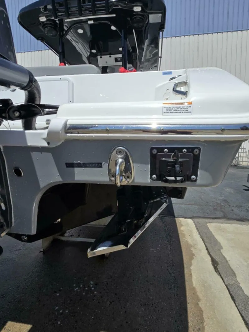 Slide: The Image of Sea Pro 32 DLX Offshore 2023 - 5288886