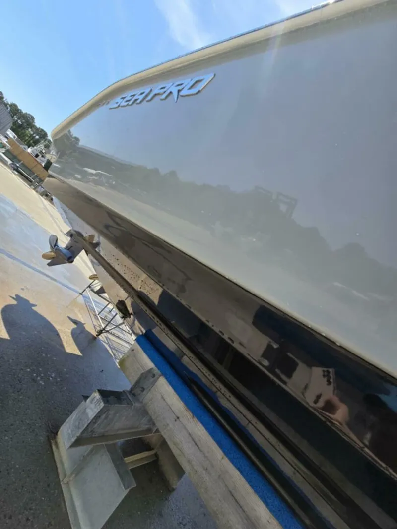 Slide: The Image of Sea Pro 32 DLX Offshore 2023 - 5288875