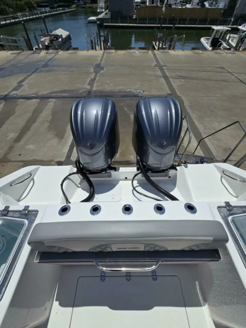 Slide: The Image of Sea Pro 32 DLX Offshore 2023 - 5288906