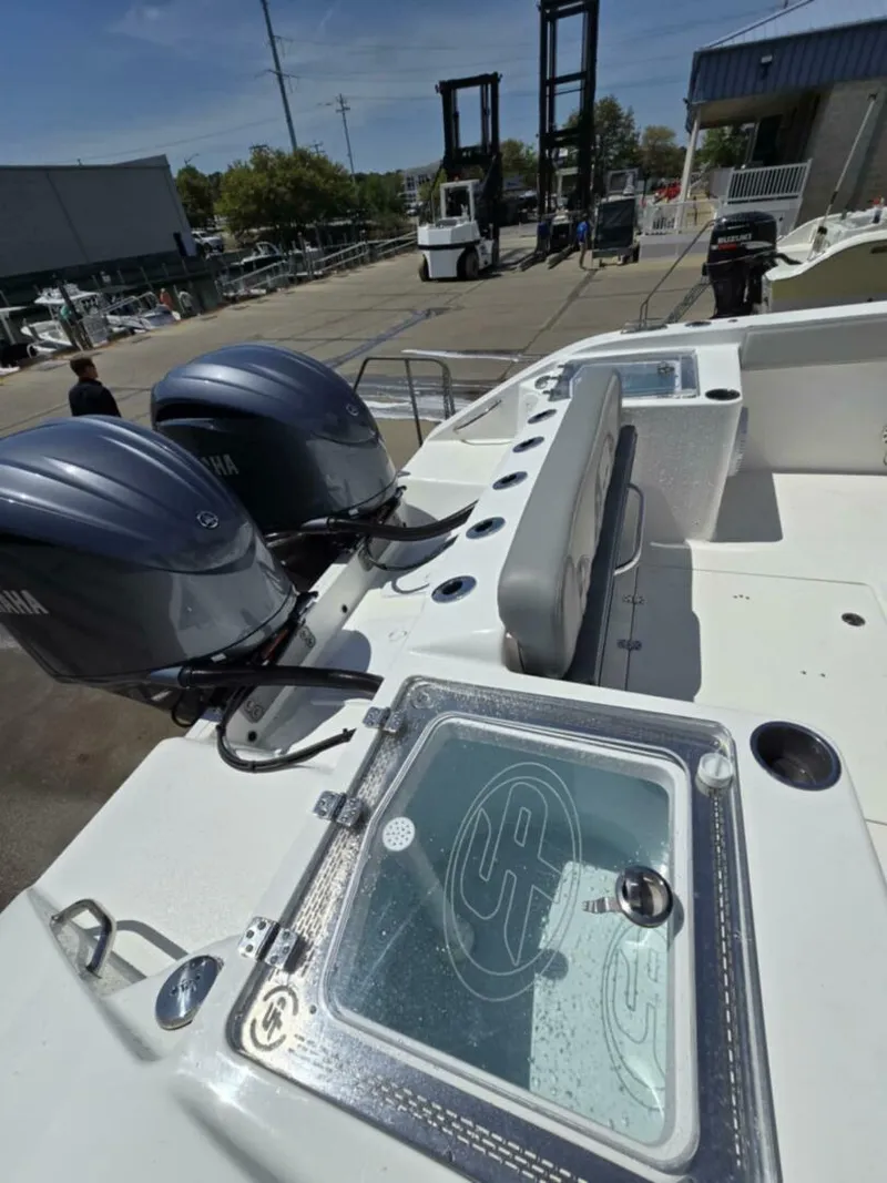 Slide: The Image of Sea Pro 32 DLX Offshore 2023 - 5288907