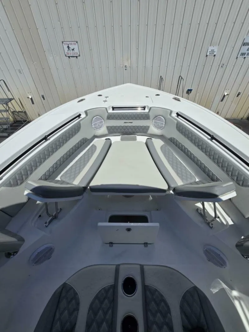 Slide: The Image of Sea Pro 32 DLX Offshore 2023 - 5288934