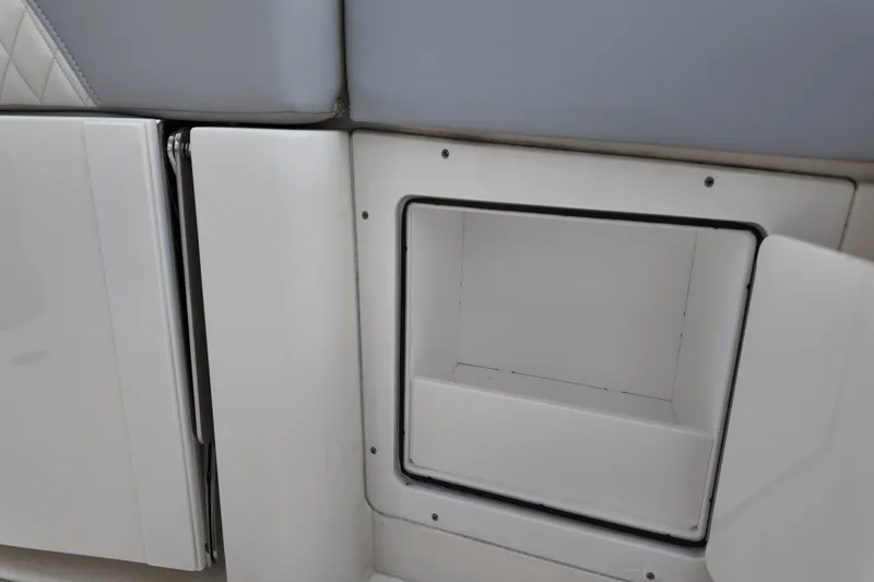 Slide: The Image of Scout 357 LXF 2025 - 13