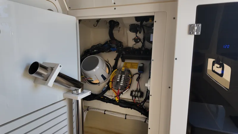 Slide: The Image of Scout 357 LXF 2025 - 34