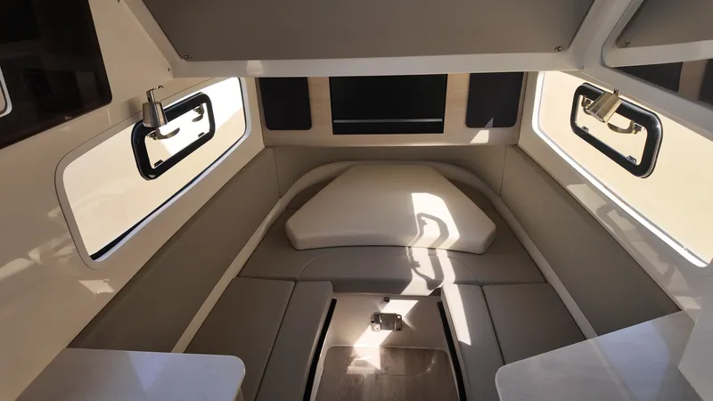 Slide: The Image of Scout 357 LXF 2025 - 36