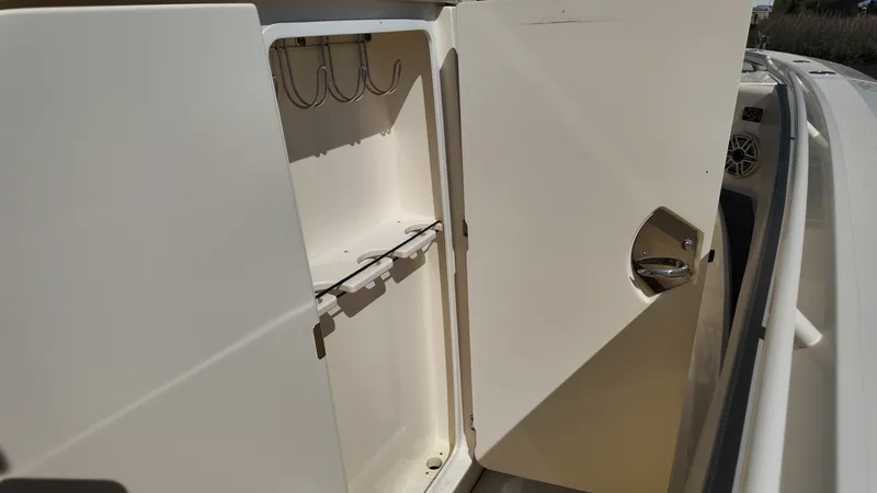 Slide: The Image of Scout 357 LXF 2025 - 43