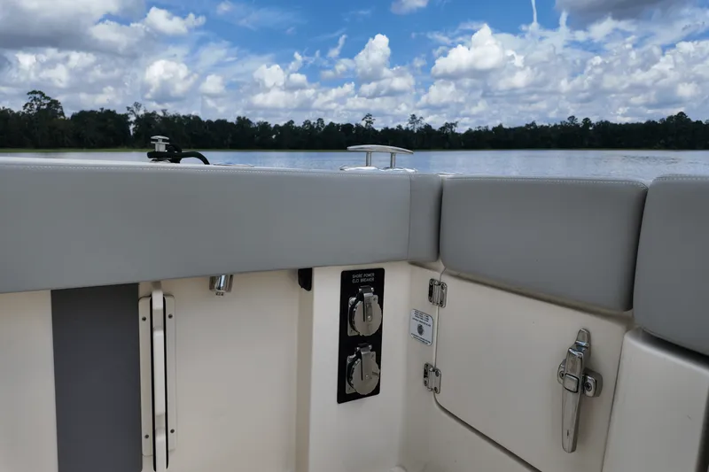 Slide: The Image of Scout 357 LXF 2025 - 9