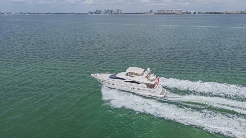 Slide: The Image of Astondoa 72 GLX 2002 - 5289707