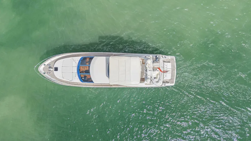 Slide: The Image of Astondoa 72 GLX 2002 - 5289709