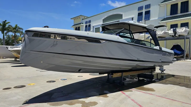 Slide: The Image of Saxdor 320 GTO 2023 - 5326770