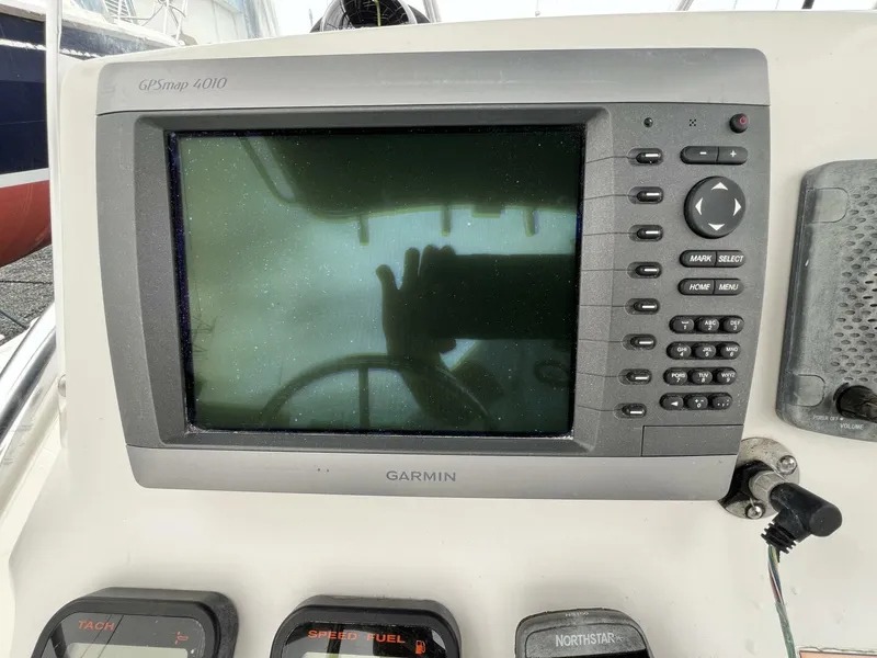 Slide: The Image of Edgewater 205CC 2011 - 5290055