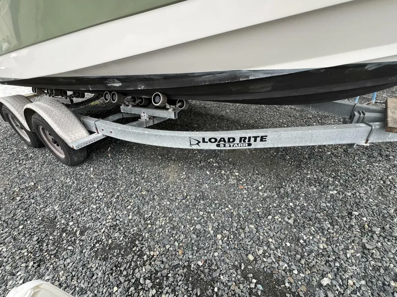 Slide: The Image of Edgewater 205CC 2011 - 5290059