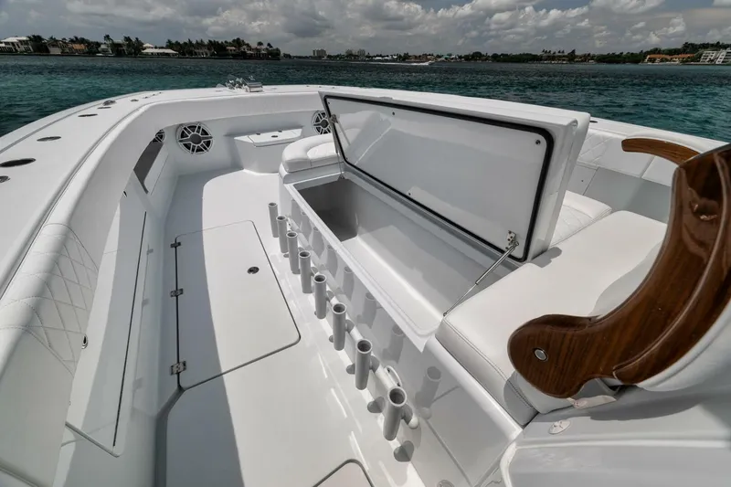 Slide: The Image of 2024 Freeman 43 CC- - 5372004