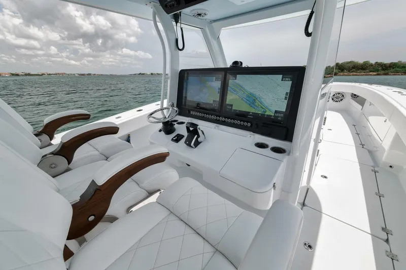 Slide: The Image of 2024 Freeman 43 CC- - 5372010