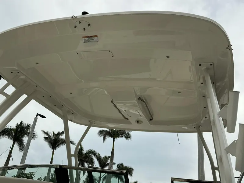 Slide: The Image of Boston Whaler 24 2023 - 5290261