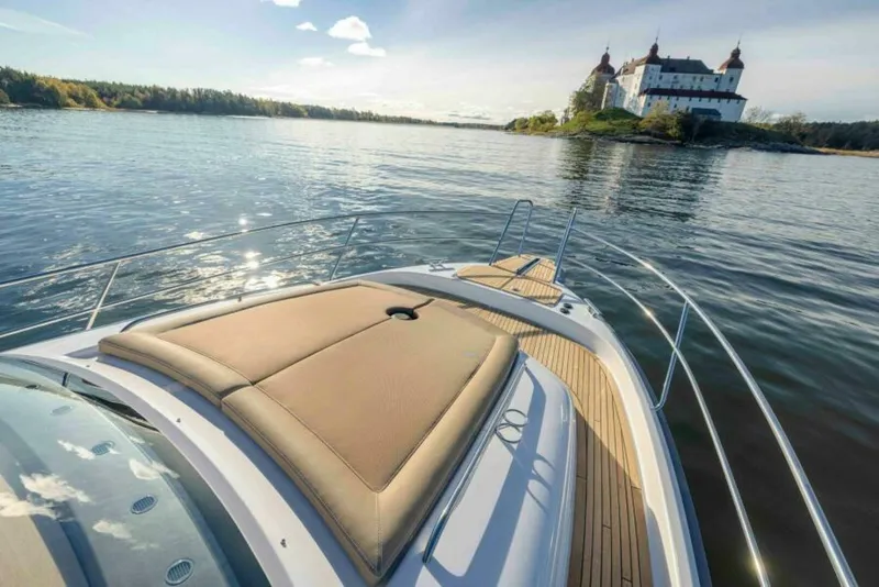 Slide: The Image of Nimbus 365 Coupe 2025 - 5291148