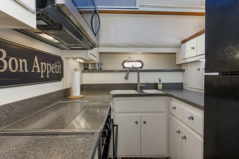 Slide: The Image of 1997 44 Carver 445 Zodiac Gypsea Galley - 5291764