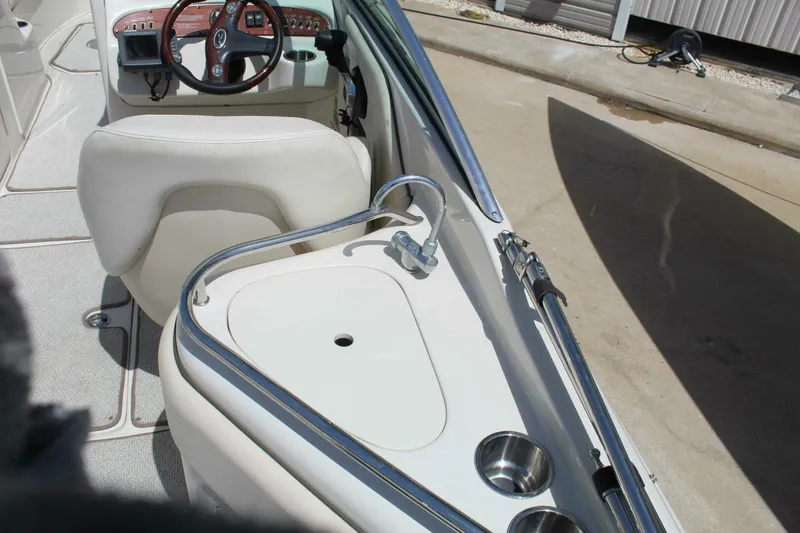 Slide: The Image of Sea Ray 240 Sundeck 2008 - 5291457