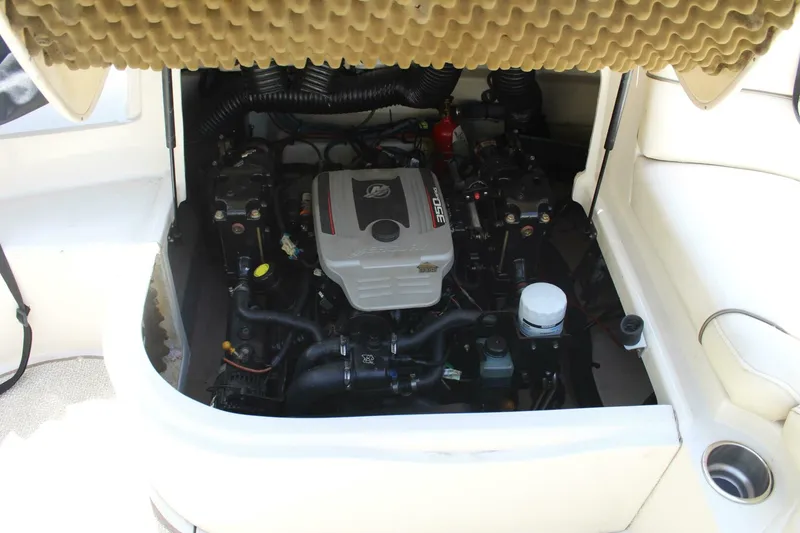 Slide: The Image of Sea Ray 240 Sundeck 2008 - 5291472