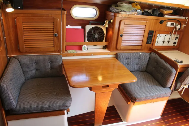 Slide: The Image of Catalina 36 MkII 2000 - 5291615