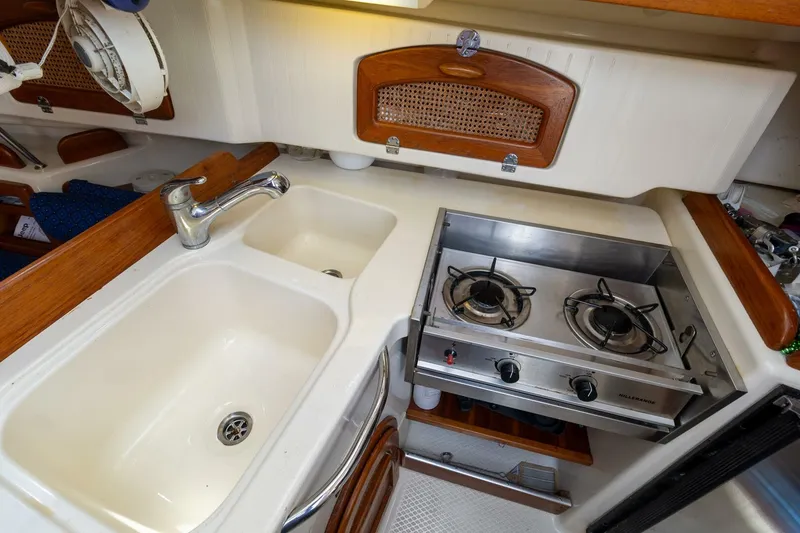 Slide: The Image of Hake / Seaward 32 2011 - 5292295