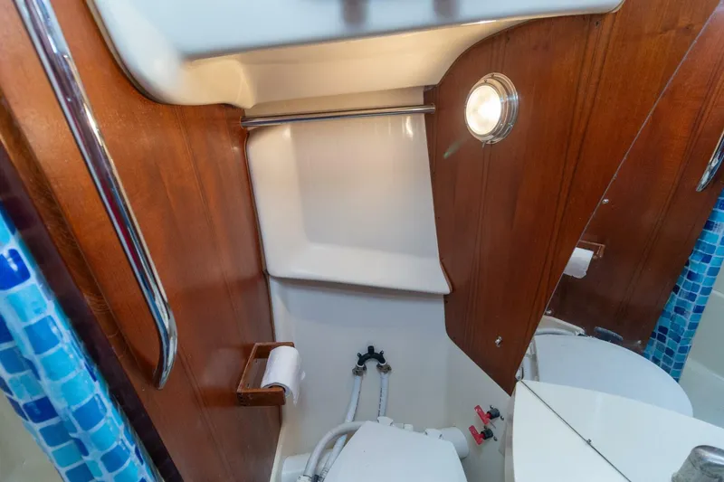 Slide: The Image of Hake / Seaward 32 2011 - 5292309