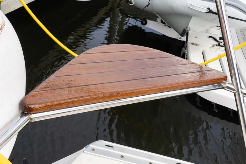 Slide: The Image of Hake / Seaward 32 2011 - 5292233